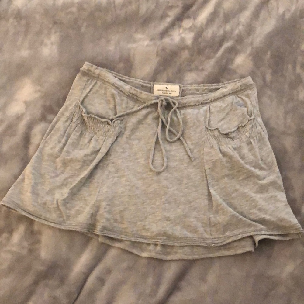 Abercrombie & Fitch Medium Women’s Skirt Grey